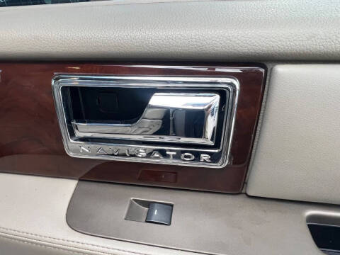 2014 Lincoln Navigator L