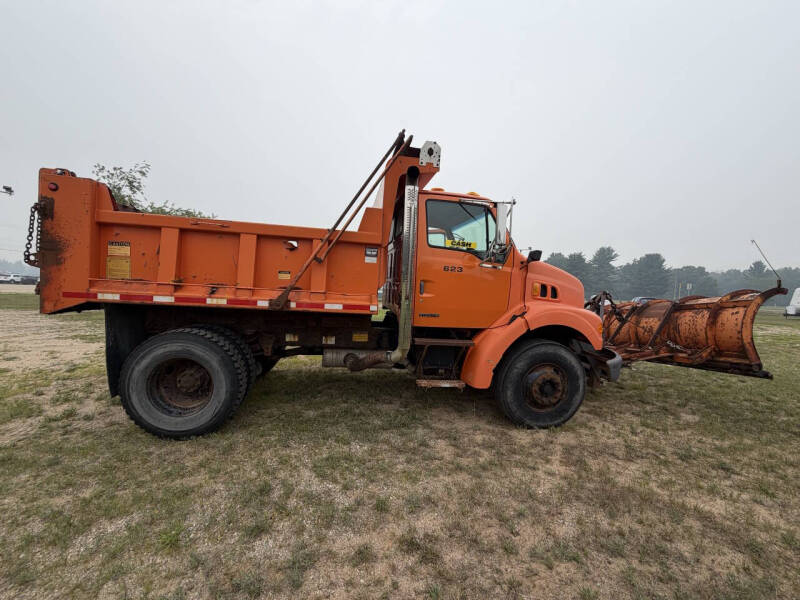 2001 Sterling L7500 Series