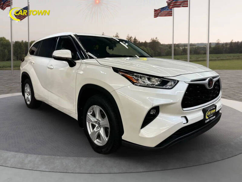 2020 Toyota Highlander LE
