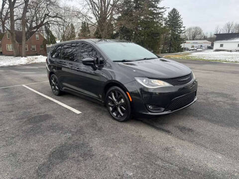 2019 Chrysler Pacifica Touring Plus