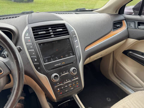 2017 Lincoln MKC Select