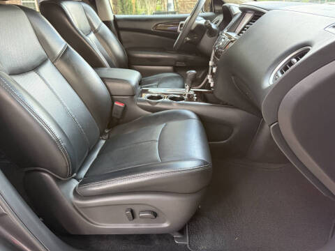 2015 Nissan Pathfinder Platinum