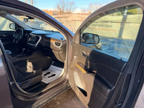 2018 GMC Acadia SLE-2