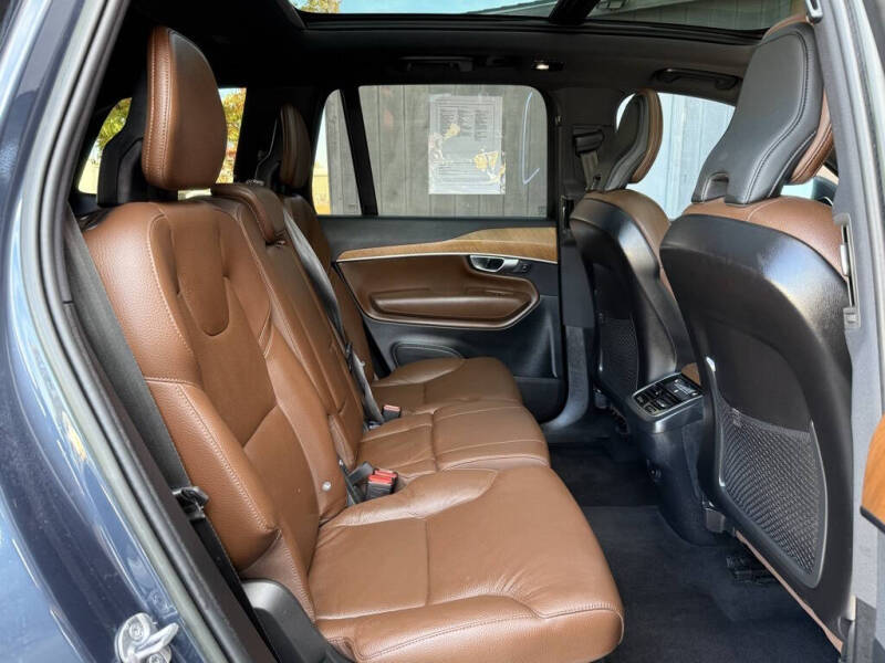 2023 Volvo XC90 B5 Plus Bright Theme