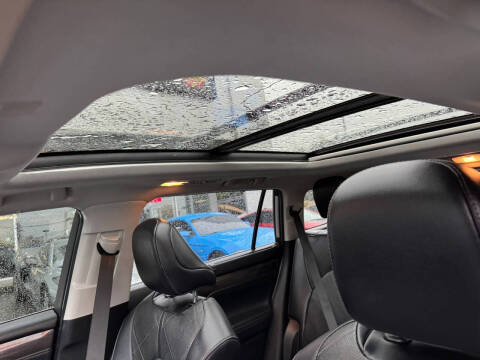 2022 Toyota Highlander Hybrid Platinum