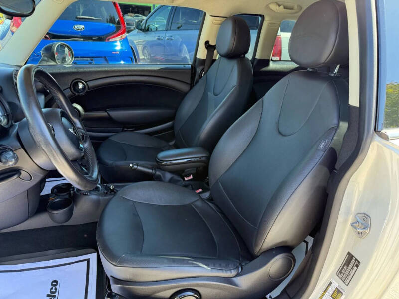 2014 MINI Clubman Cooper