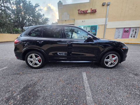 2013 Porsche Cayenne GTS