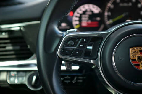 2018 Porsche Panamera Turbo S E-Hybrid