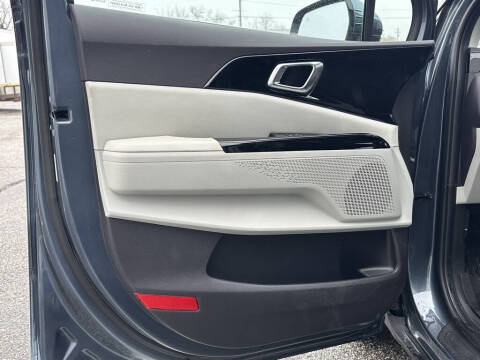 2024 Kia Carnival EX