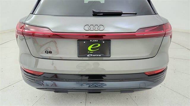 2024 Audi Q8 e-tron quattro Premium