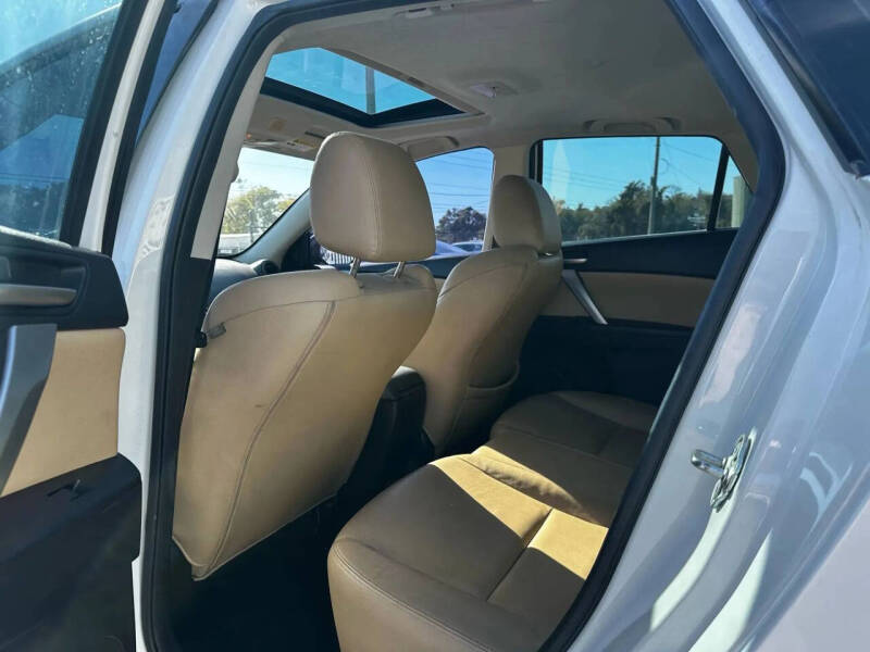 2013 Mazda MAZDA3 i Grand Touring