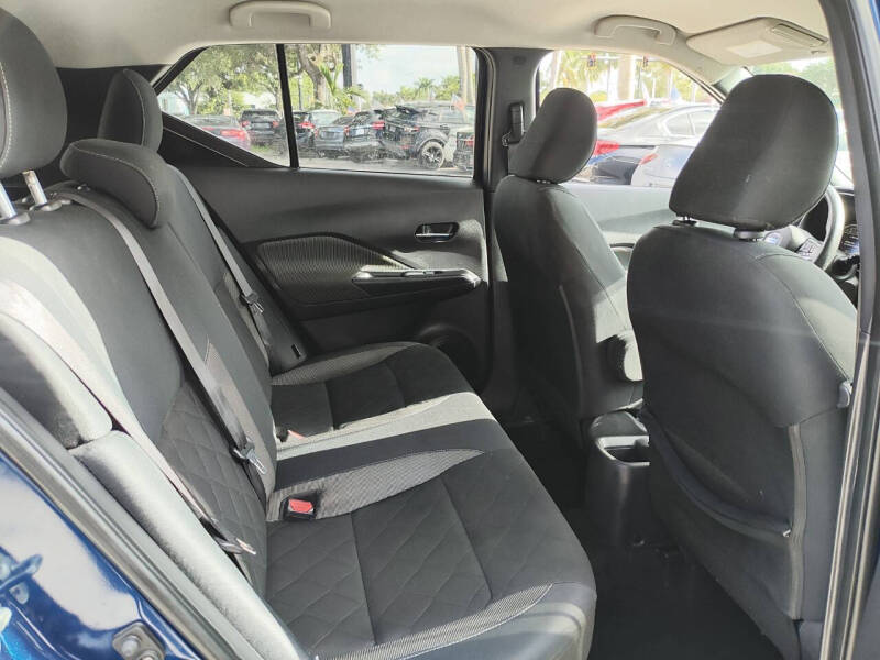 2020 Nissan Kicks SV