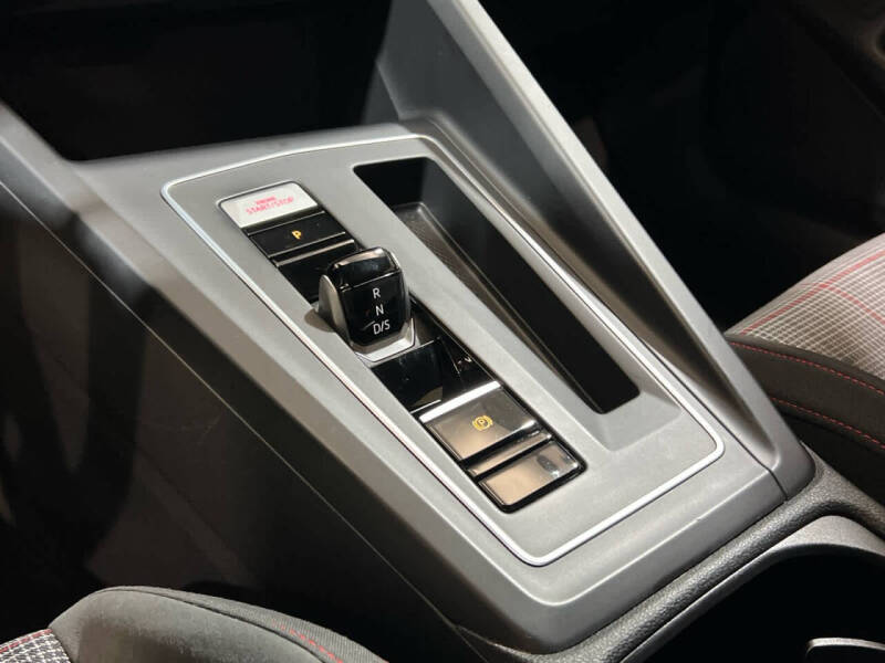 2022 Volkswagen Golf GTI S