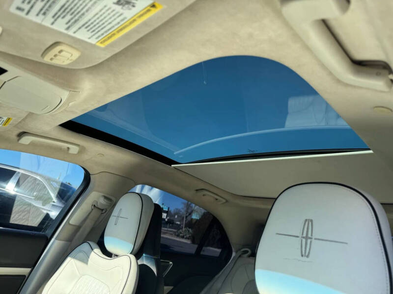 2017 Lincoln Continental Black Label