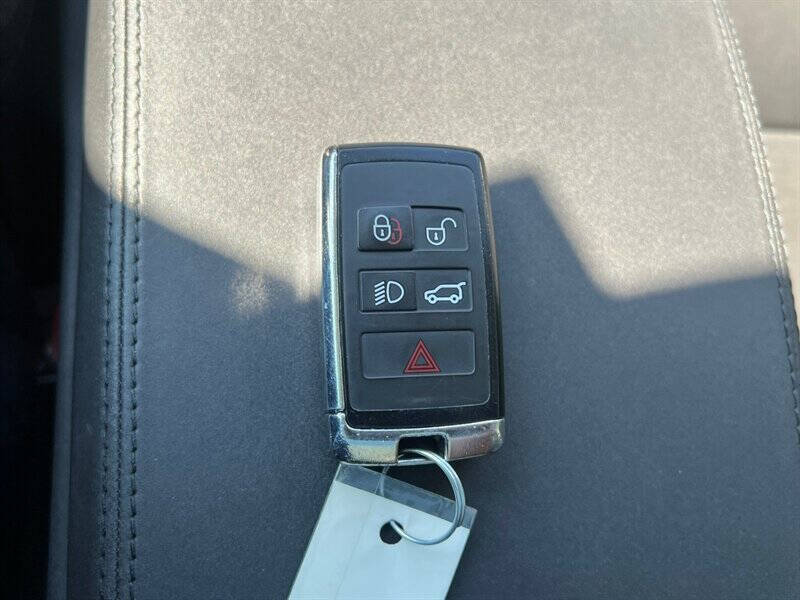 2020 Land Rover Discovery Sport P250 Standard