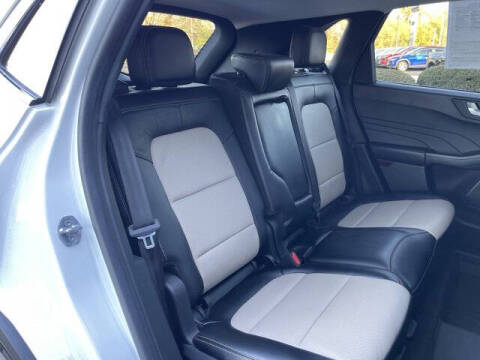 2021 Ford Escape Hybrid Titanium