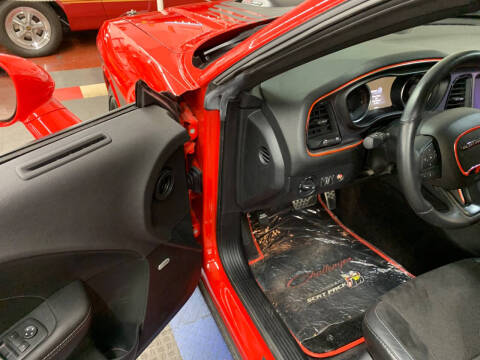 2018 Dodge Challenger 392 HEMI Scat Pack Shaker