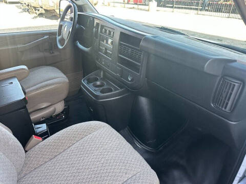 2017 Chevrolet Express 2500