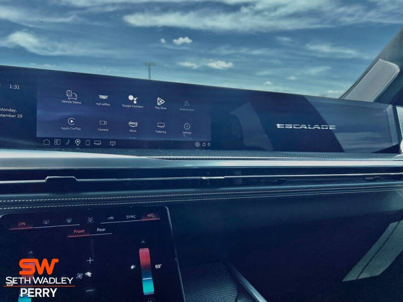 2025 Cadillac Escalade-V