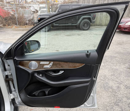 2017 Mercedes-Benz GLC GLC 300