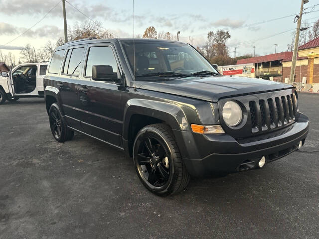 2014 Jeep Patriot for sale at Country Auto Sales Inc. in Bristol, VA