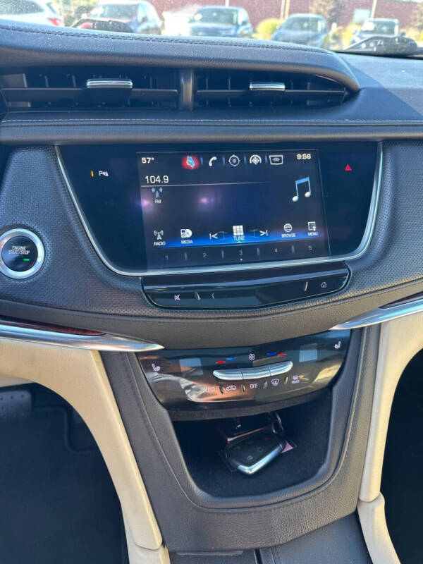 2017 Cadillac XT5 Luxury