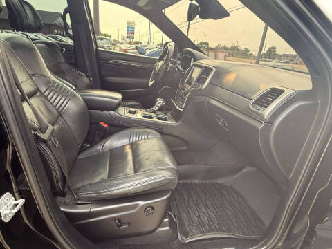 2017 Jeep Grand Cherokee SRT