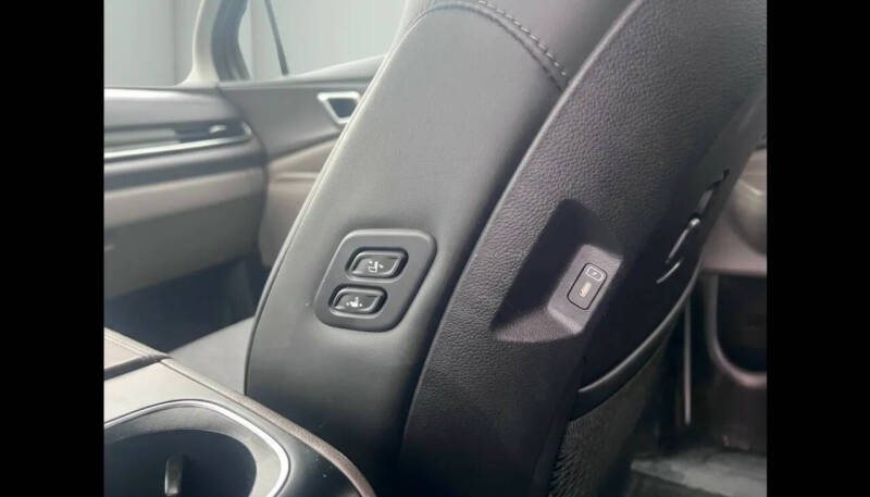 2025 Kia Carnival EX