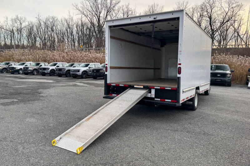 2024 Ford E-Series E-350 SD