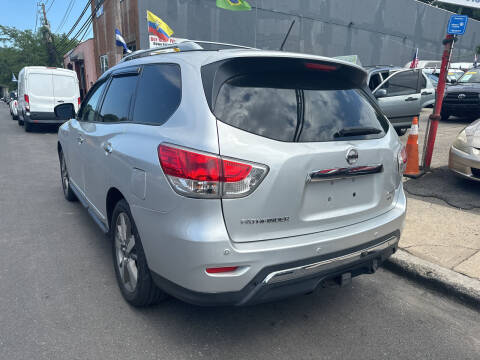 2013 Nissan Pathfinder SL