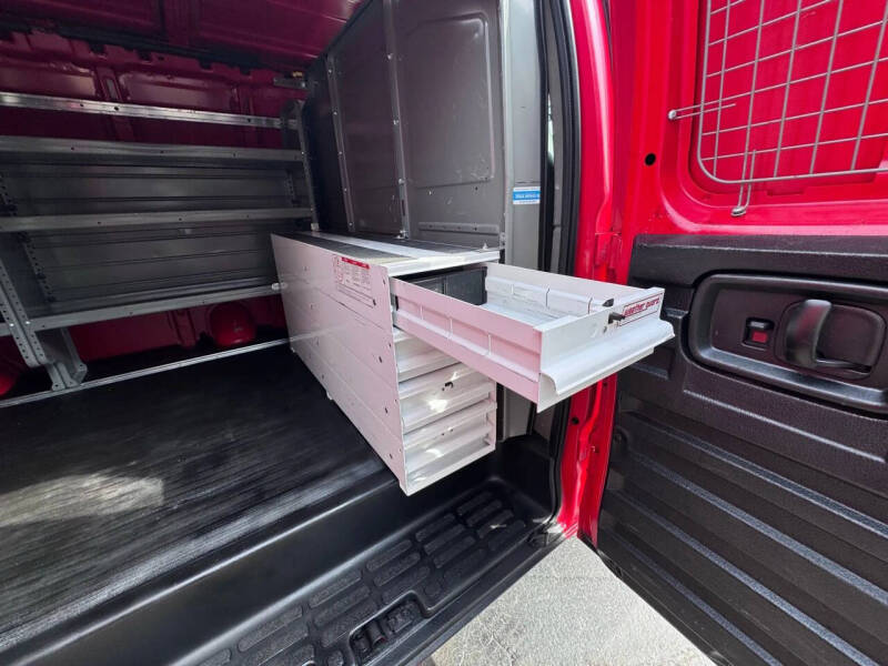 2017 GMC Savana 3500