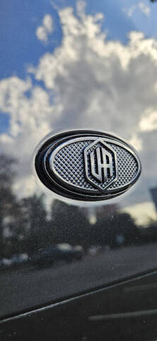 2024 Land Rover Defender 110 V8 P525