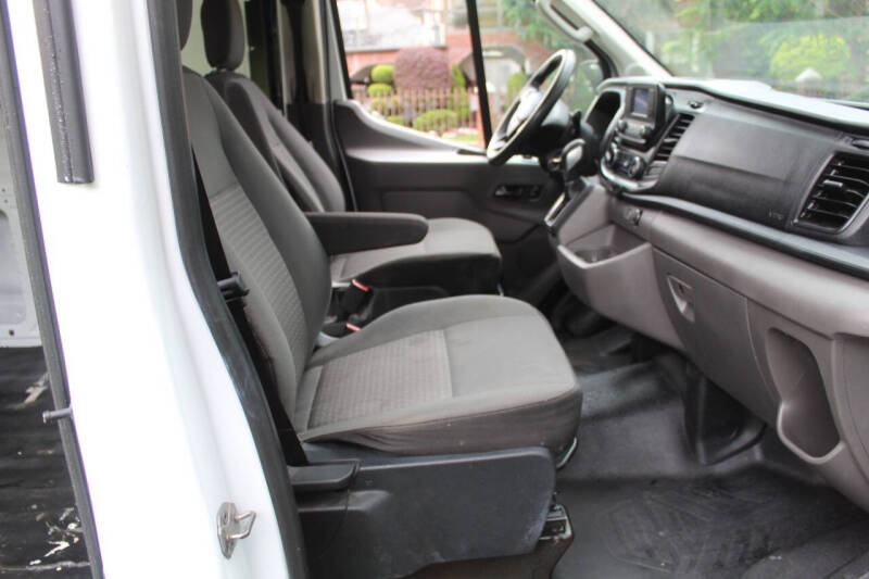 2021 Ford Transit 250