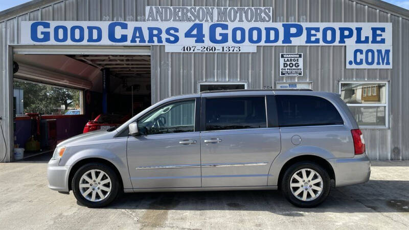 2013 Chrysler Town and Country Touring