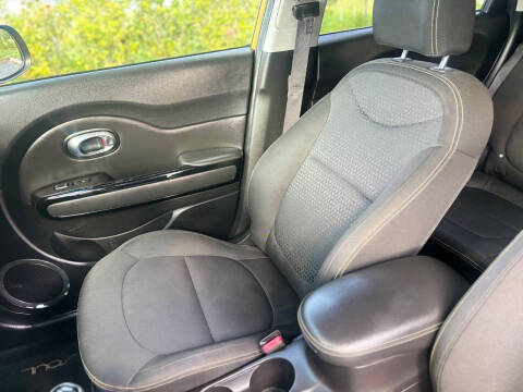 2014 Kia Soul +