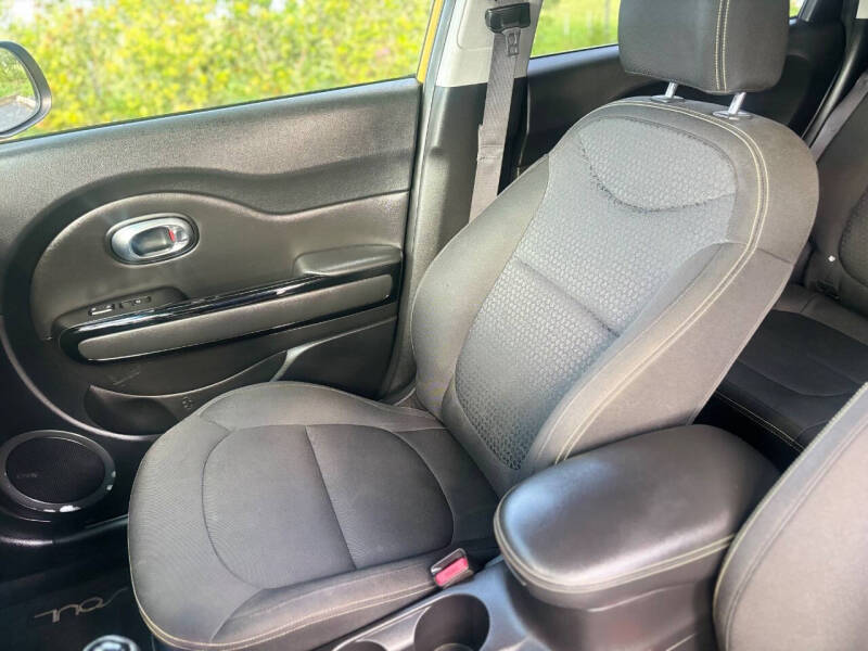 2014 Kia Soul +