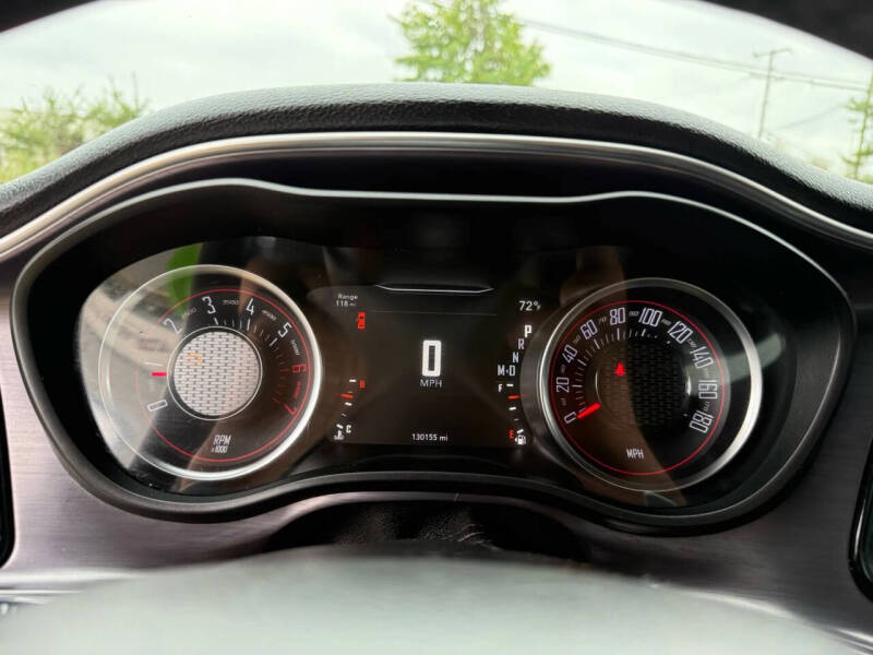 2017 Dodge Challenger 392 HEMI Scat Pack Shaker