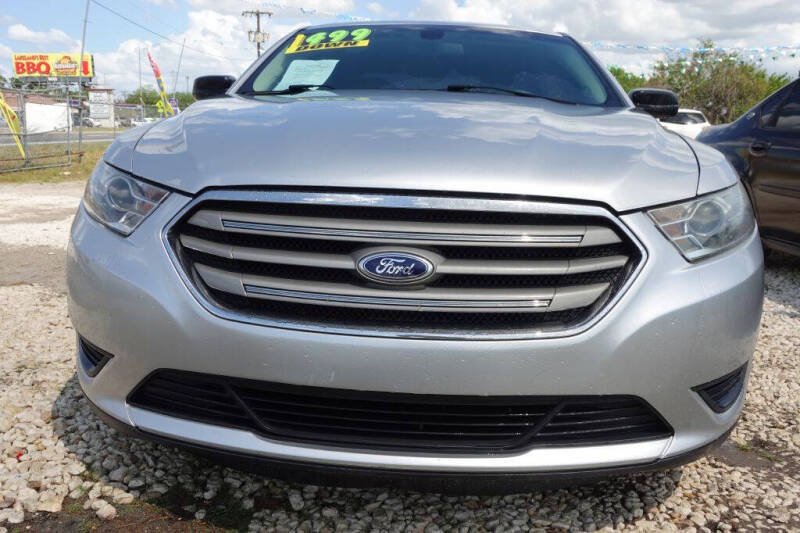 2015 Ford Taurus
