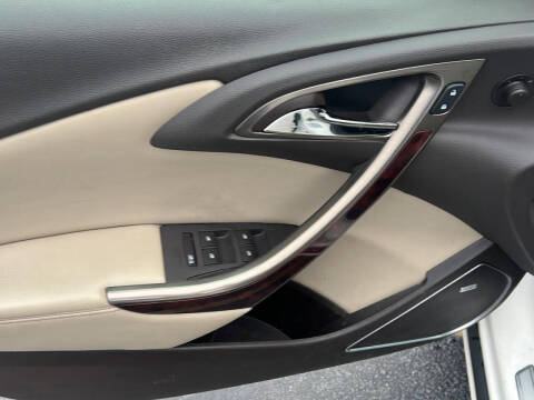 2013 Buick Verano Leather Group