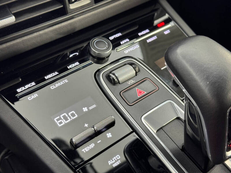 2021 Porsche Cayenne GTS Coupe