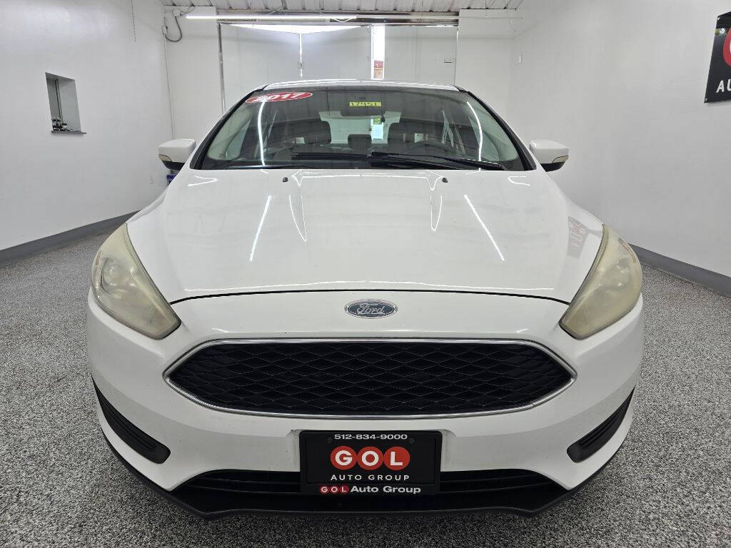 White 2017 Ford Focus SE SE 4dr Sedan 2