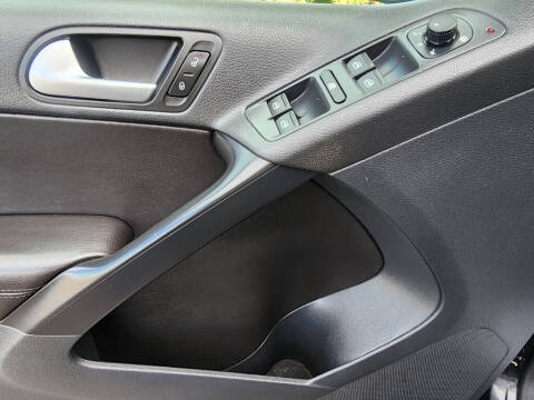 2014 Volkswagen Tiguan S 4Motion