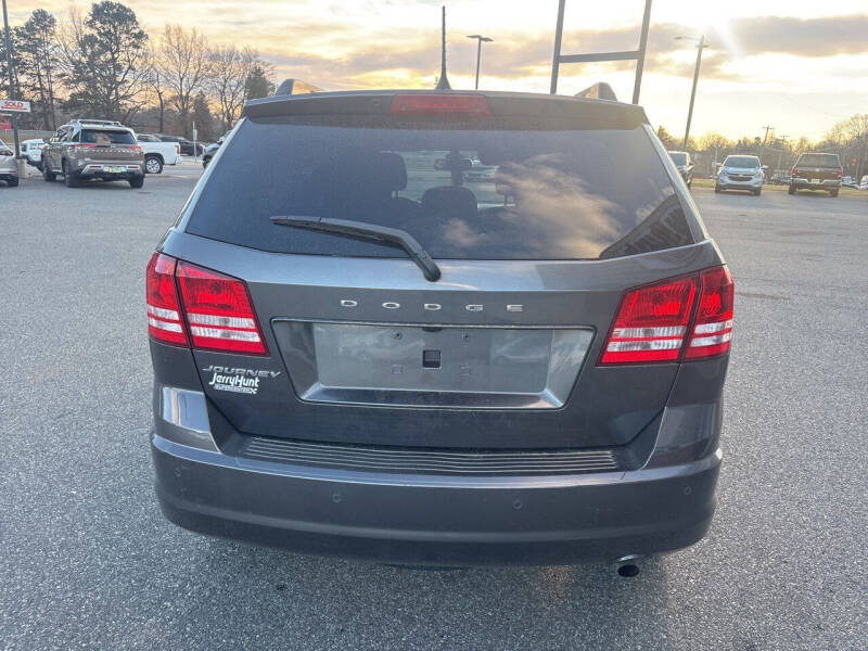 2020 Dodge Journey SE Value