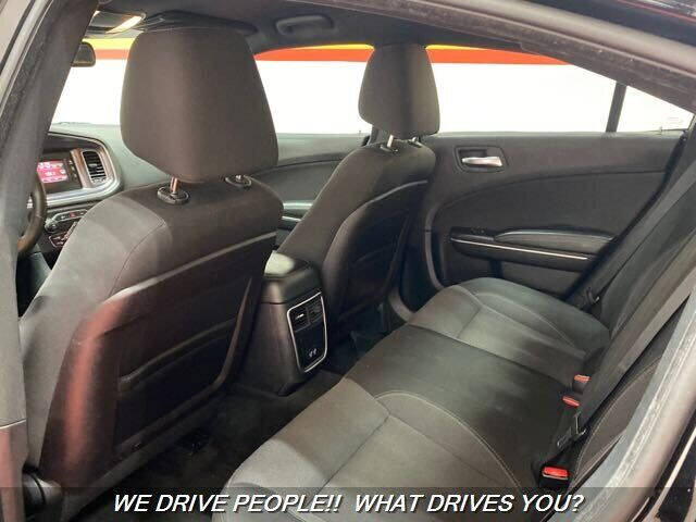 2015 Dodge Charger SE