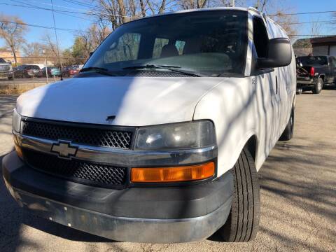 2009 Chevrolet Express Cargo for sale at Midland Commercial. Chicago Cargo Vans & Truck in Bridgeview IL