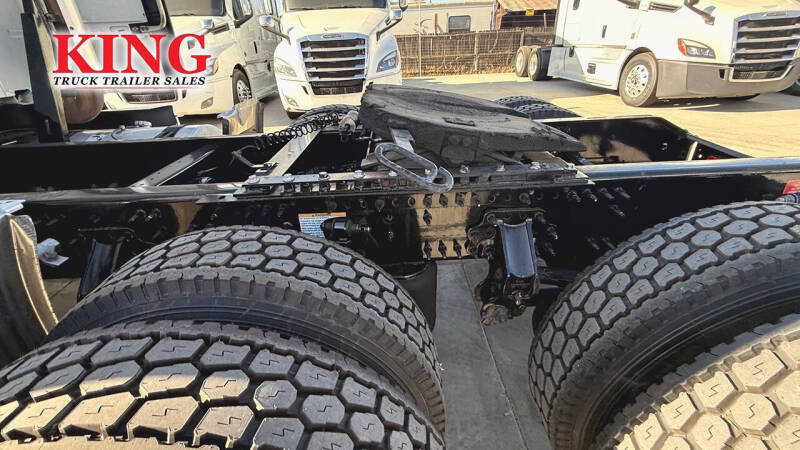 2023 Freightliner Cascadia