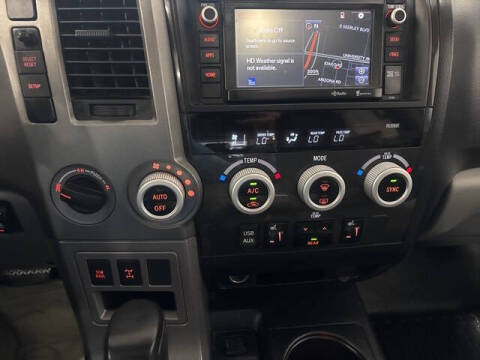 2015 Toyota Sequoia SR5