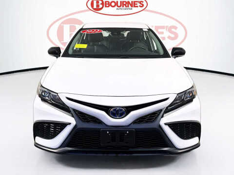 2022 Toyota Camry Hybrid SE Nightshade