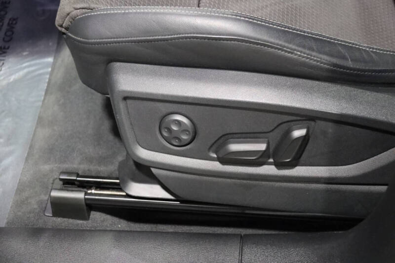 2020 Audi SQ5 3.0T quattro Premium Plus