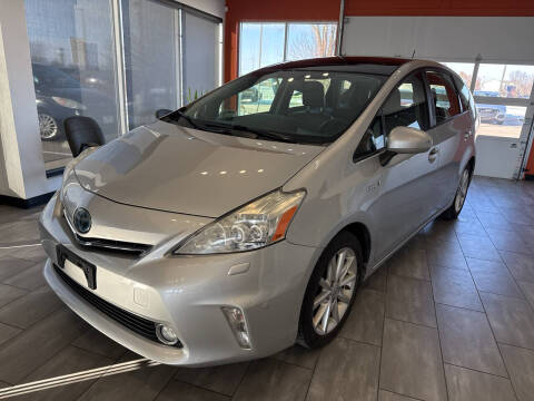 2014 Toyota Prius v Five
